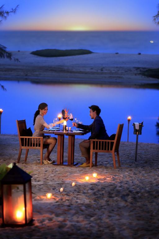 Wanakarn Beach Resort & Spa Phang Nga Restaurant photo